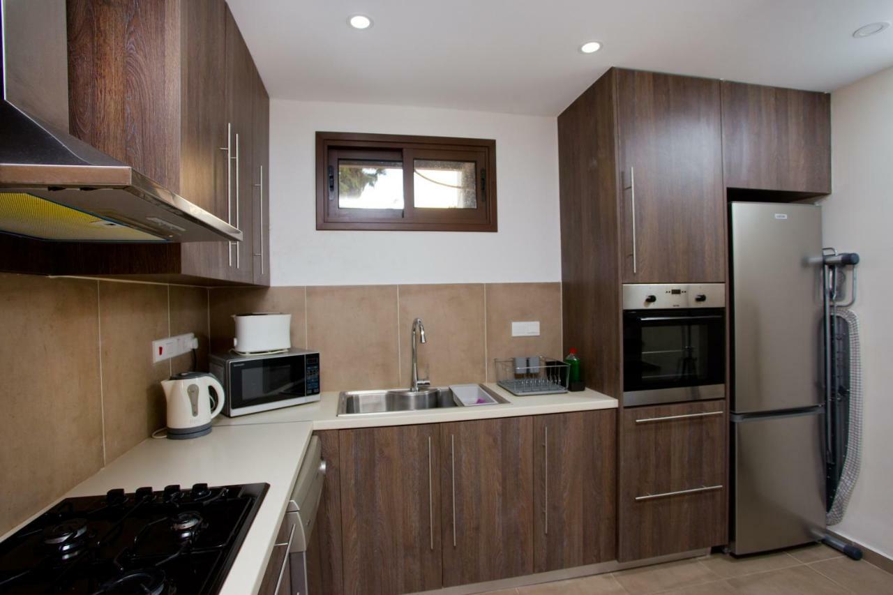 Galatex Beach Living By Trulycyprus 레메소스 외부 사진